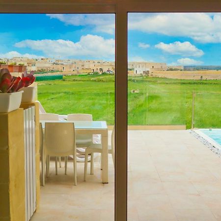 Inni Holiday Home With Infinity Pool Għarb Extérieur photo