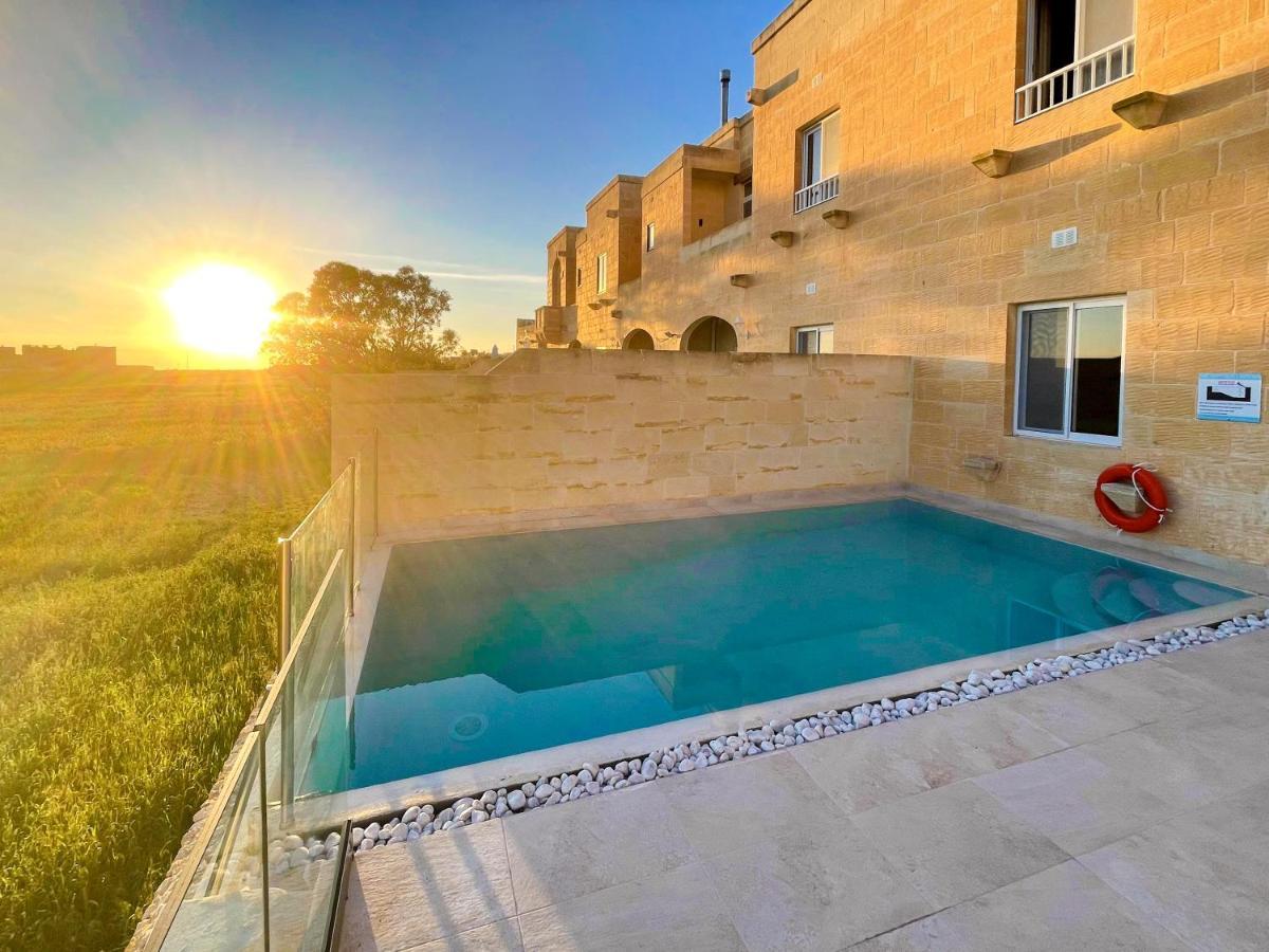 Inni Holiday Home With Infinity Pool Għarb Extérieur photo